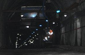 煤矿猴车保护-守护矿工安全 